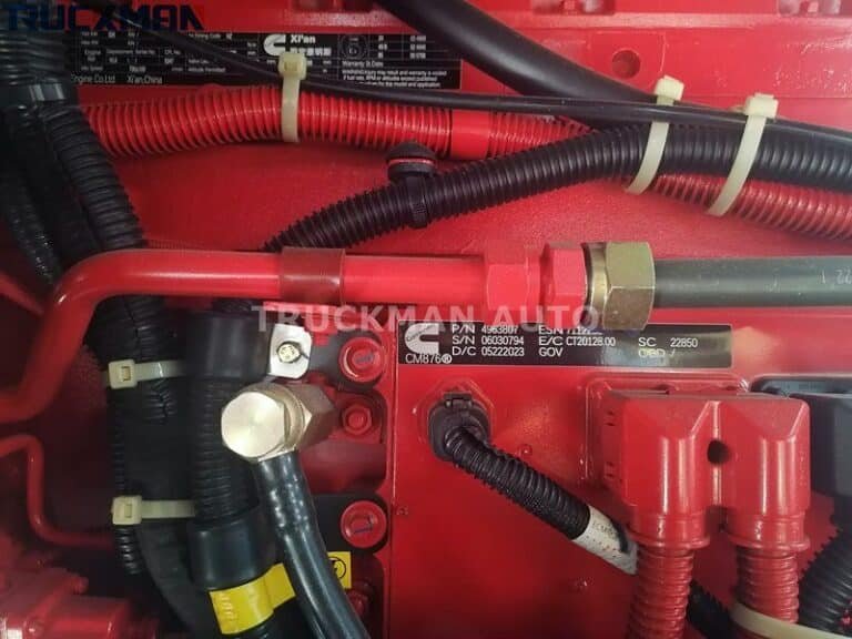 Potente motor de cabeza tractora SHACMAN X3000 Primer plano-Truckman Automobile