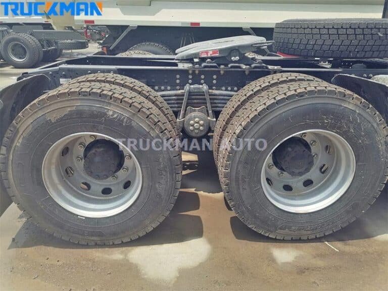 Neumáticos de alta calidad en la cabeza tractora SINOTRUK HOWO 6x4