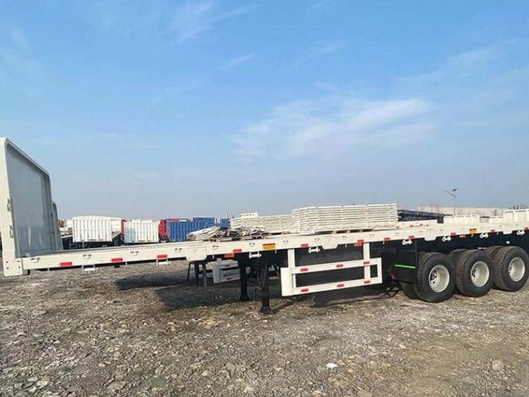 La configuración multieje y el diseño modular del remolque uperlink permiten un transporte eficiente de la carga y un ahorro de combustible.