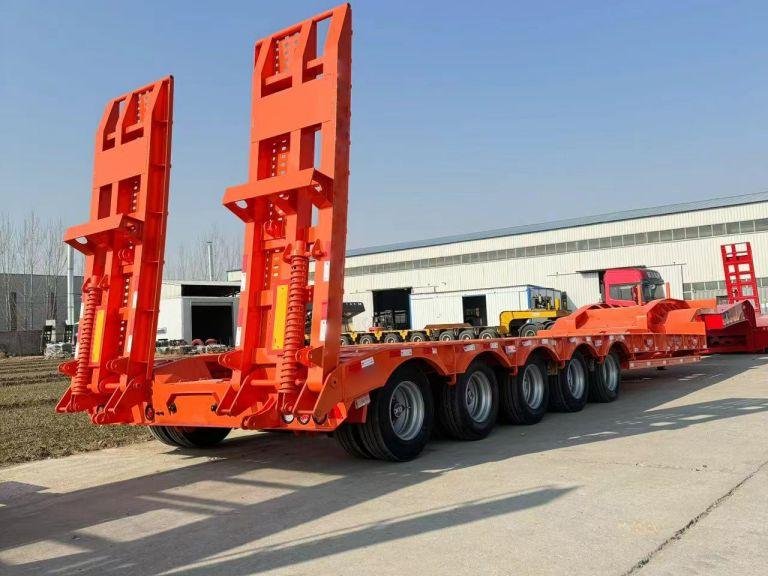 Los semirremolques de perfil bajo de Truckman están diseñados para transportar cargas pesadas y sobredimensionadas.