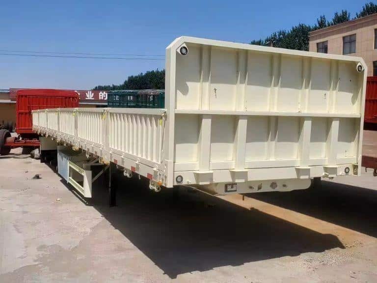 Cuáles son las ventajas de utilizar un remolque de pared lateral