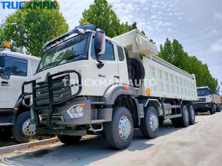Camión volquete 12 ruedas SINOTRUK HOWO 50 toneladas 380HP