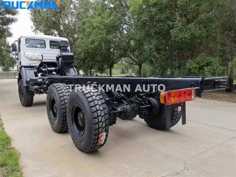 BEIBEN Camión de carga 6x6 con neumáticos
