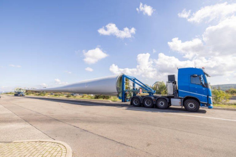 Remolque de transporte de palas de aerogenerador